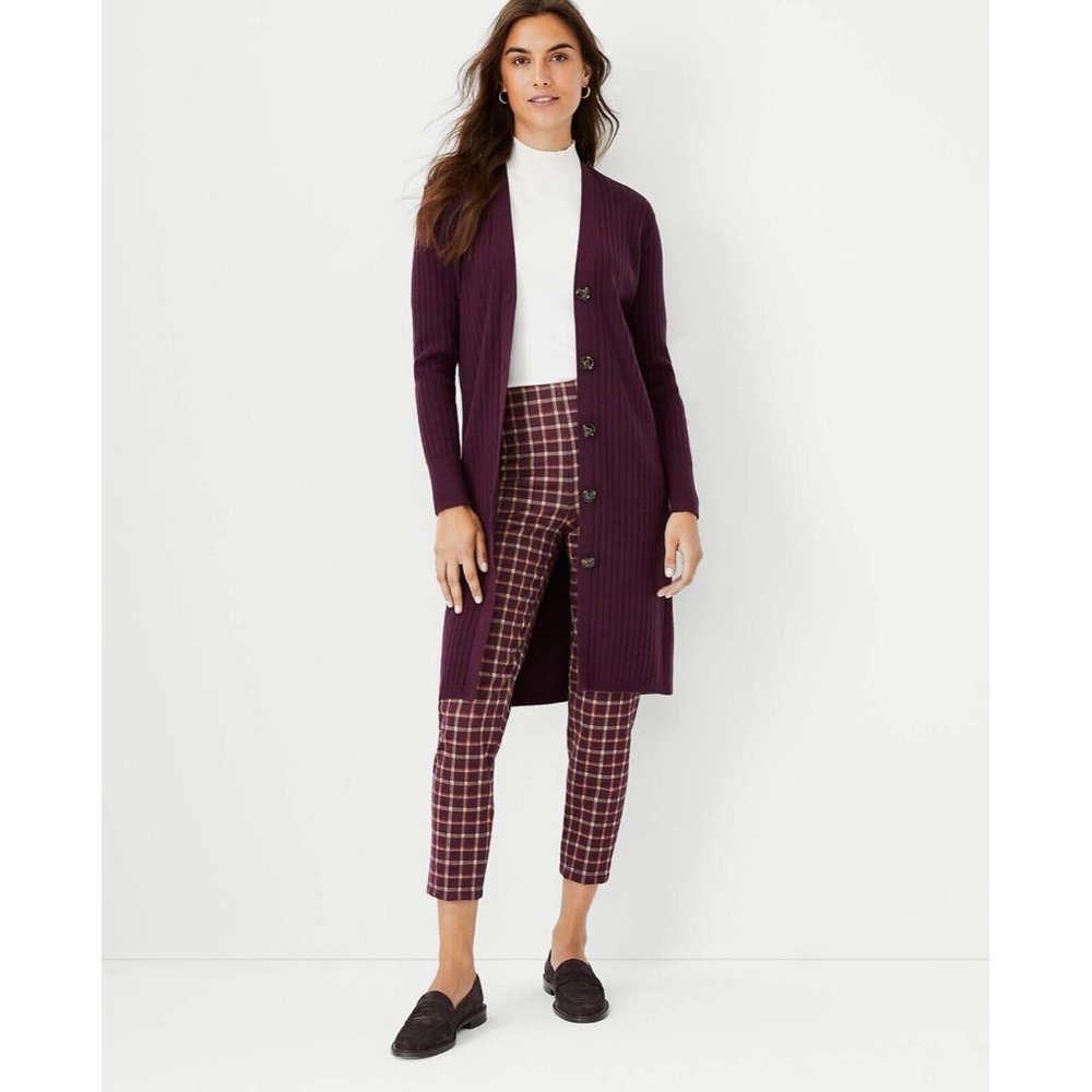 Size XS Womens Ann Taylor Ribbed V-Neck Cardigan in Plum Rose 575569